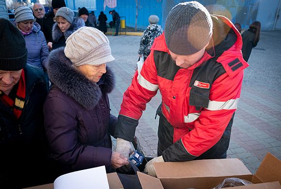 Ветераны отрасли получили новогодние подарки от «Русской Рыбопромышленной Компании»