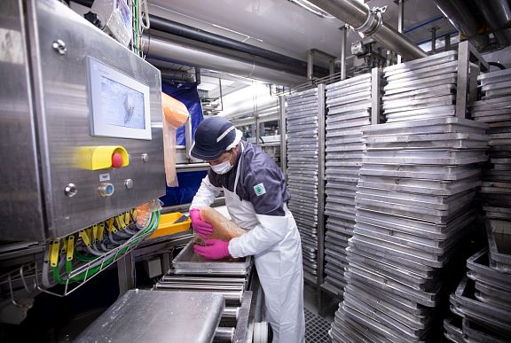 RFC and Daisui signed long-term agreement to develop surimi sales in Japan